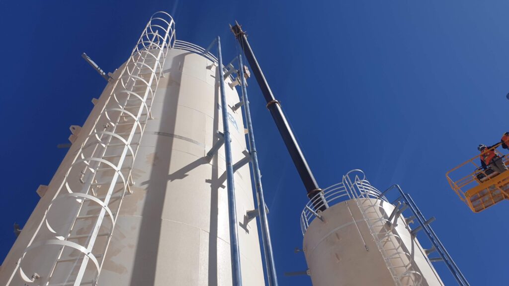 Brazo de carga articulado